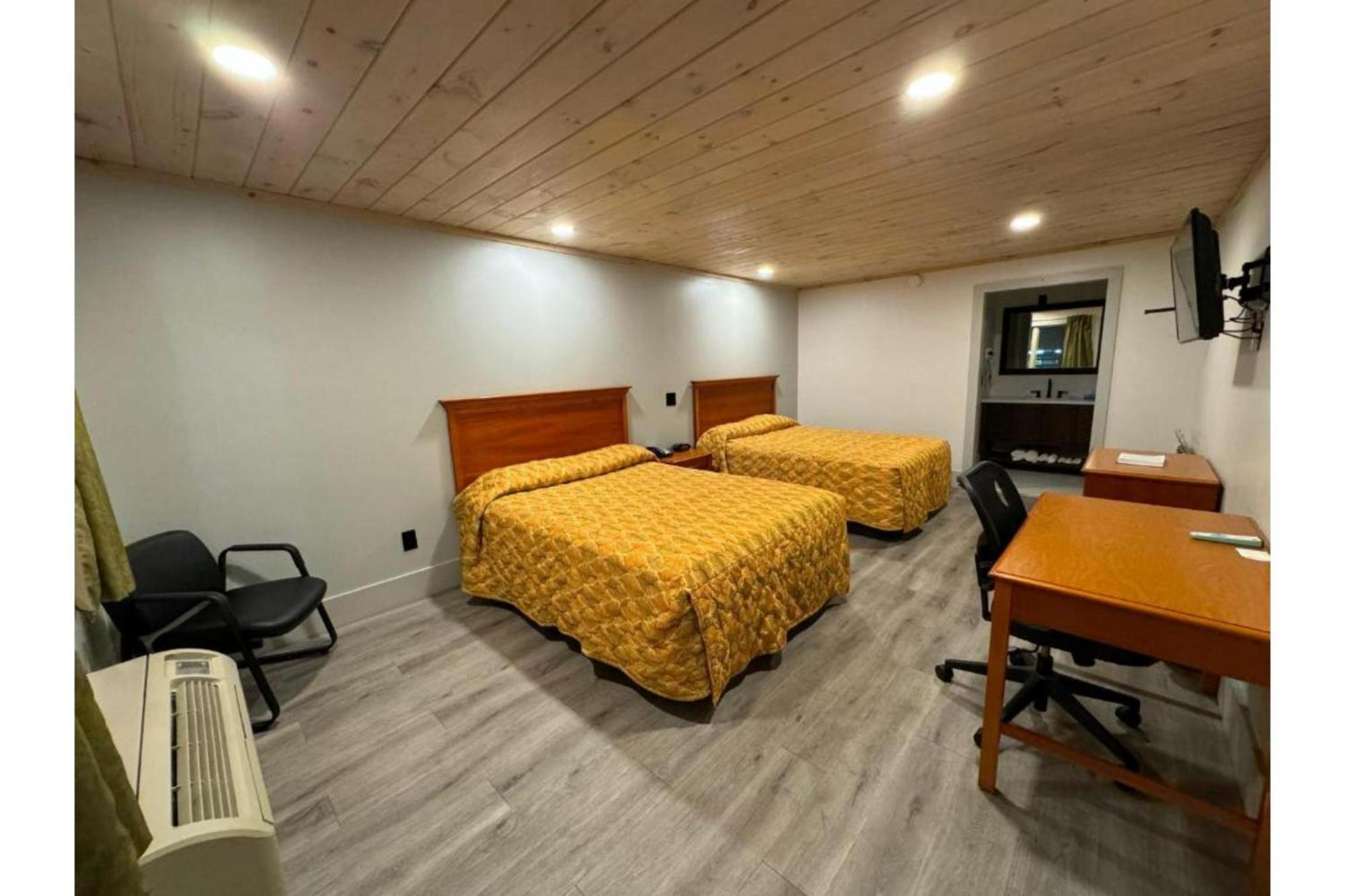 Pigeon Forge River Side Hotel By OYO Eksteriør billede