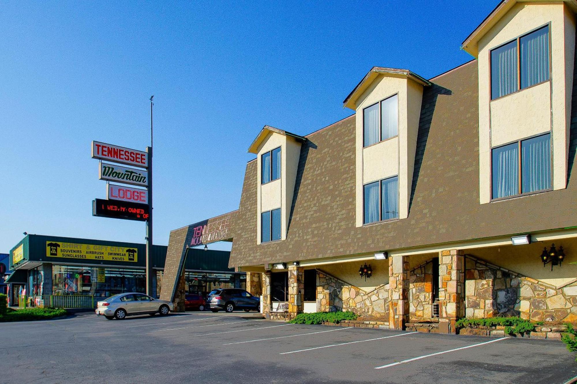 Pigeon Forge River Side Hotel By OYO Eksteriør billede