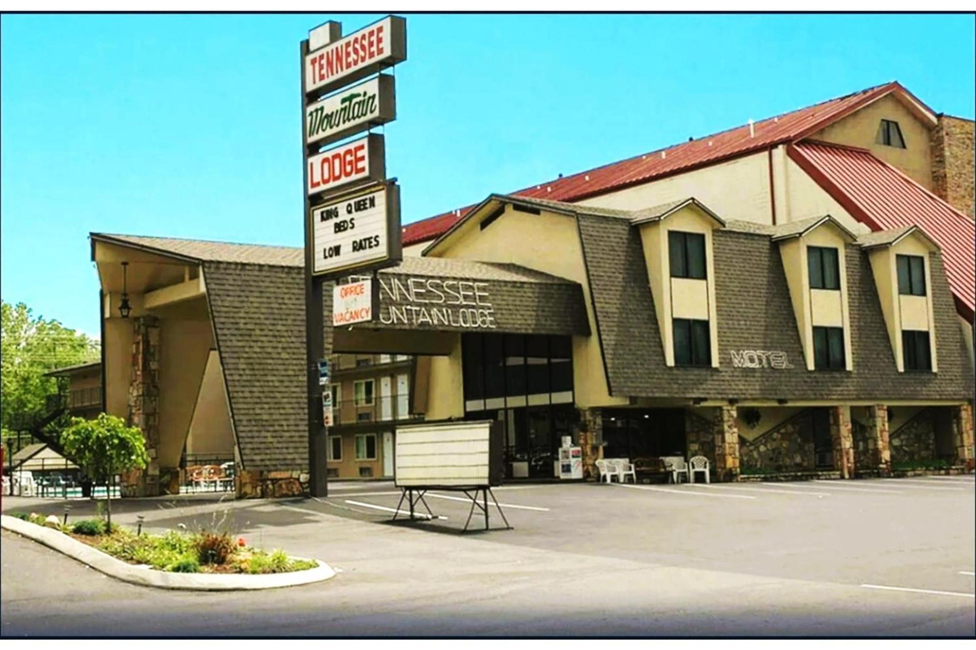 Pigeon Forge River Side Hotel By OYO Eksteriør billede